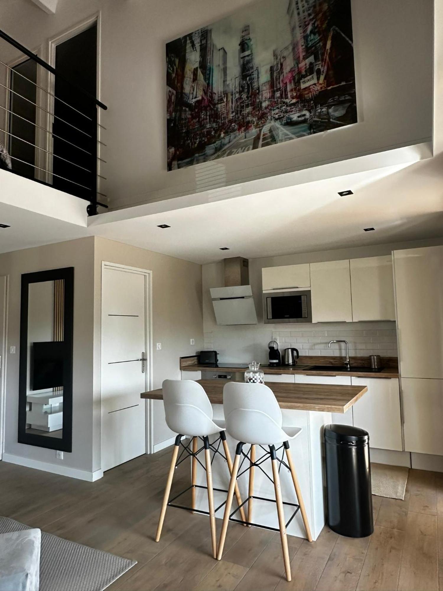 Frejus - Appartement 4 Personnes - Piscine ภายนอก รูปภาพ