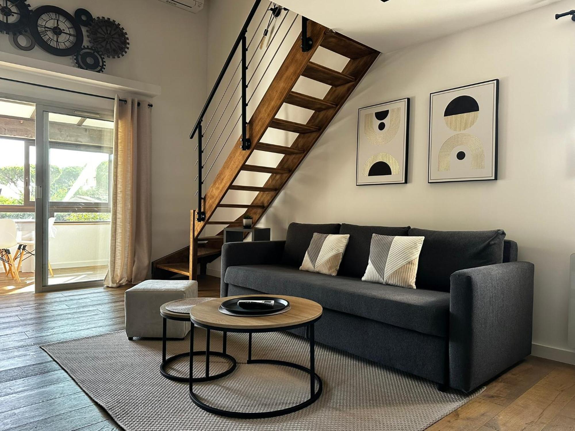Frejus - Appartement 4 Personnes - Piscine ภายนอก รูปภาพ